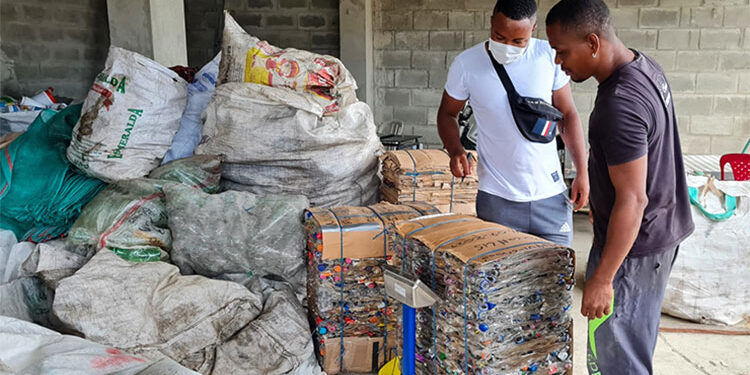 Red de reciclaje de Nuquí, una buena alternativa