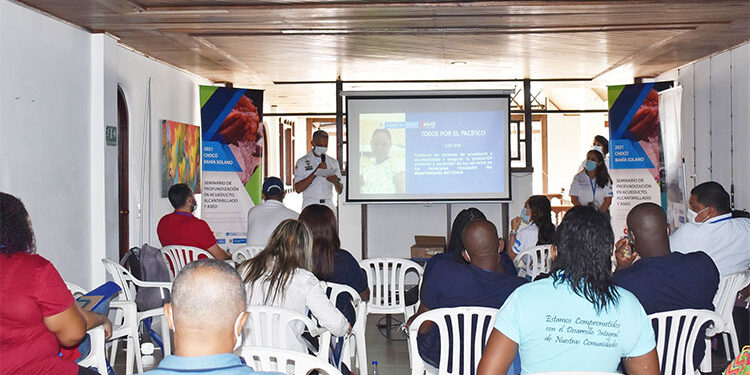 Bahía Solano: seminario de empresas de servicios públicos