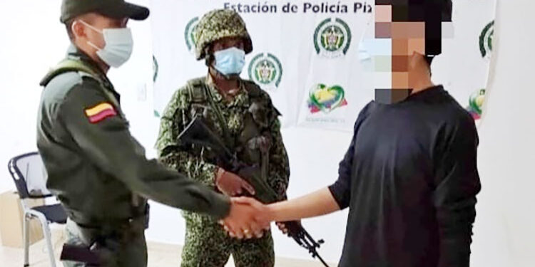 Se entregó en Pizarro un miembro del Clan del Golfo