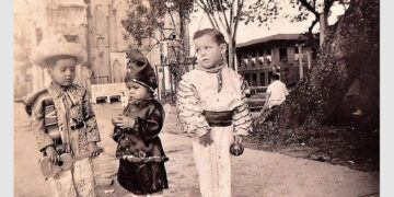 Quibdó 1951: niños en el Parque Centenario