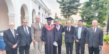Entregaron diploma Honoris Causa a D’Yamil Bedoya Córdoba