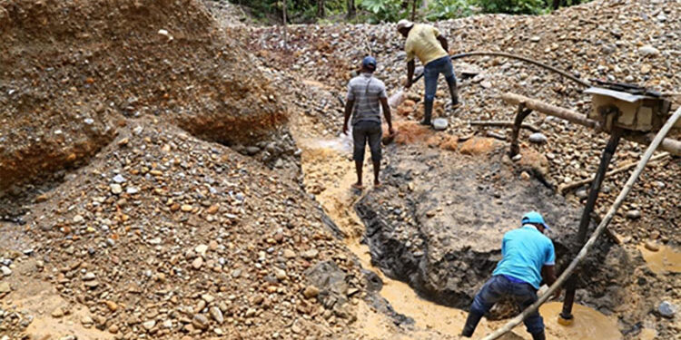 Mineros de Unión Panamericana cerca de la formalización