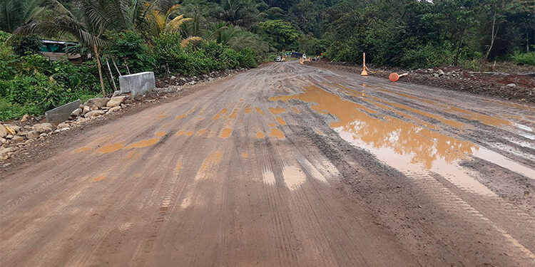 Retraso en el contrato de pavimentación Ciudad Mutis-El Valle