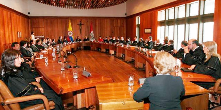 Corte Suprema revoca sentencia que había revivido a la EPS Ambuq