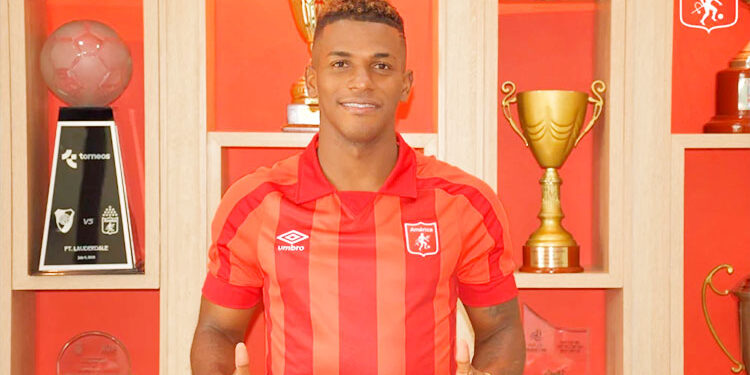 América de Cali presentó hoy a Didier Pino