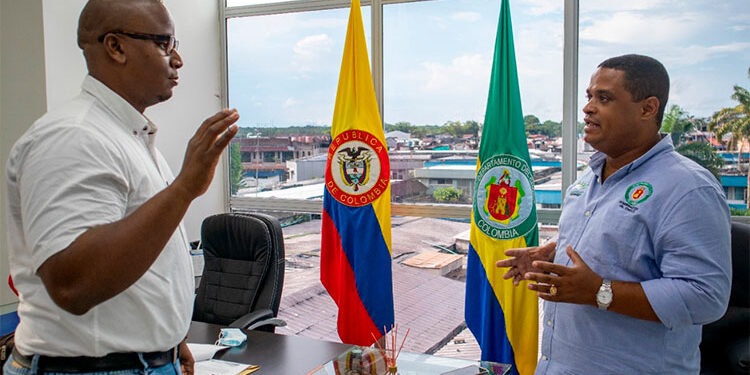 Gobernador (e) posesiona delegado de la Registraduría
