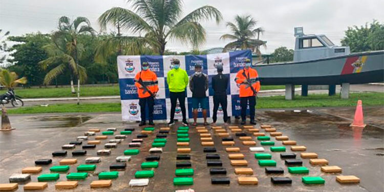 Incautan 118 kilos de cocaína en Cabo Tiburón