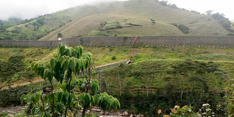 ¿Por qué continúa Miner SA operando en El Carmen de Atrato?