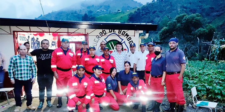 Inauguran sede del Cuerpo de Bomberos de Carmen de Atrato