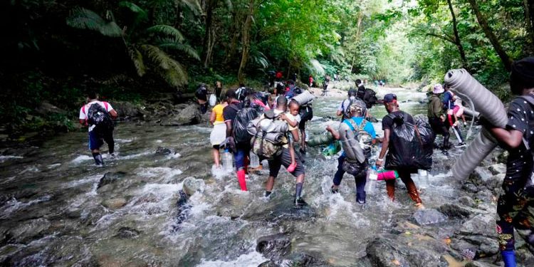 Crece el número de migrantes venezolanos en el Darién