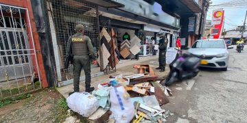 Quibdó: sanciones por arrojar basuras y escombros en vía pública