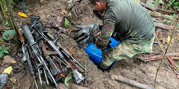 Localizan armas en depósito ilegal en Medio San Juan