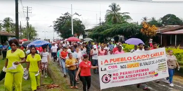 Protesta en Bahía Solano por altas tarifas de energía