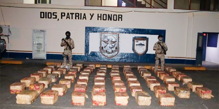 Incautan más de dos toneladas de cocaína