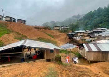 «Extrañamos caminar tranquilamente»: la realidad de las familias confinadas en Chocó
