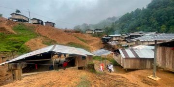 «Extrañamos caminar tranquilamente»: la realidad de las familias confinadas en Chocó