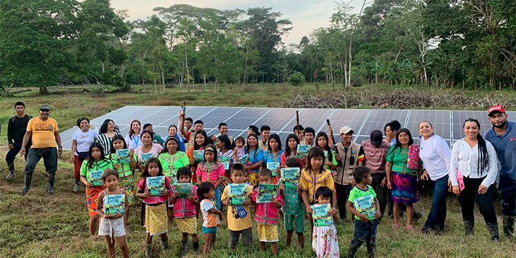 Paneles solares en dos resguardos indígenas de Acandí