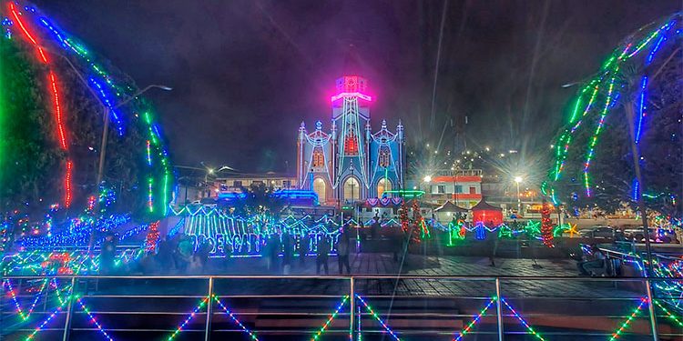 Luces de navidad en Carmen de Atrato, Chocó