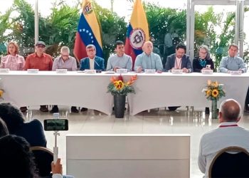 Eln y Gobierno acuerdan acciones humanitarias en Litoral de San Juan
