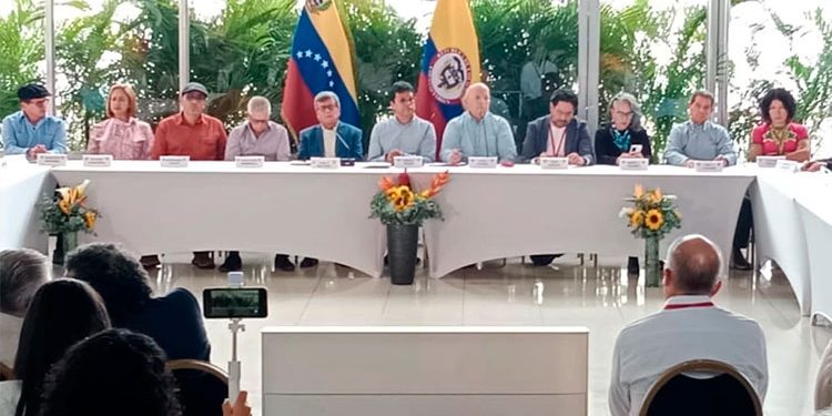 Eln y Gobierno acuerdan acciones humanitarias en Litoral de San Juan