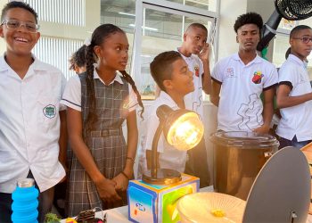 Tecnoacademia del Chocó realizó feria de robótica