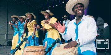«La música pacífica” al Pacífico violento