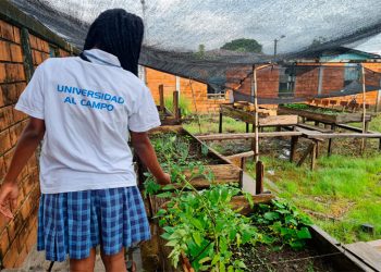 Universidad al Campo certificó a cien estudiantes de Carmen del Darién y Belén de Bajirá