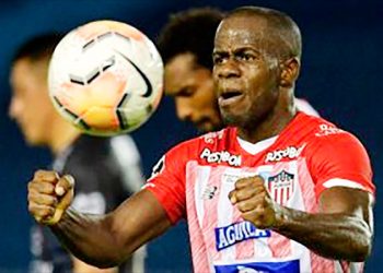 Carmelo Valencia terminó su carrera como futbolista