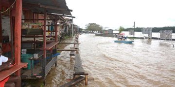 Más de cinco mil familias damnificadas por inundaciones en Carmen del Darién