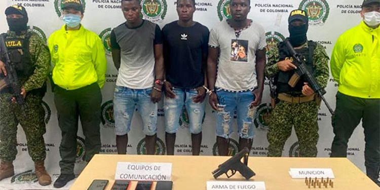 A la cárcel tres hombres por crimen de líder social de La Playa, Lloró