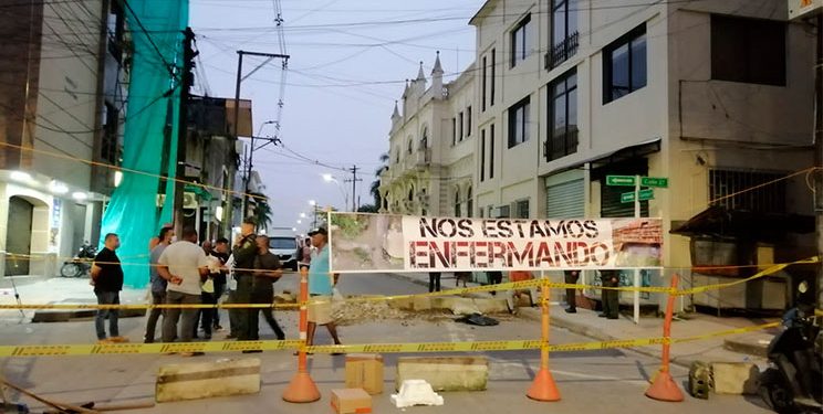 Vecinos del barrio Roma exigen arreglo de la calle 27