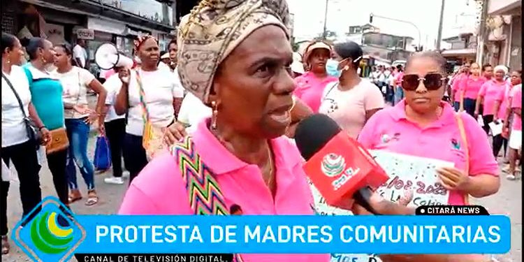 Protestan las madres comunitarias del Chocó