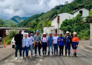 Hacen visita de vigilancia a la minera El Roble, en Carmen de Atrato