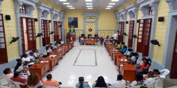 Audiencia estudiantil en el Concejo de Quibdó sobre Fondo Educativo.