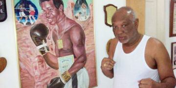 Un boxeador chocoano que cambió los guantes por el pincel