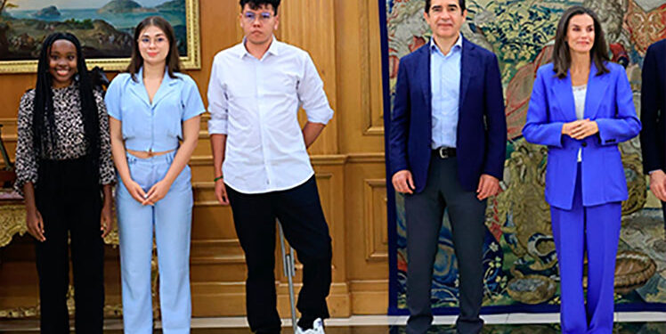 Dos jóvenes chocoanos se reunieron con la Reina de España