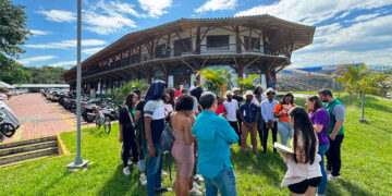 Estudiantes de biología de la UTCH hacen prácticas en Risaralda