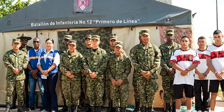 Codechocó sigue capacitando en temas ambientales a miembros de la fuerza pública