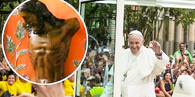 El Papa Francisco dejó una oración al Cristo mutilado de Bojayá, Chocó