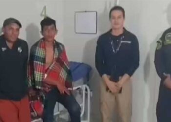 Rescatan a tres panameños perdidos en el mar frente a costa de Chocó