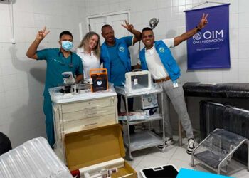 Donan 160 equipos médicos al centro de salud de Juradó
