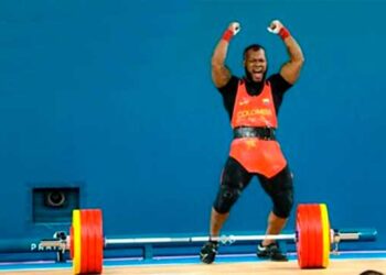 Yeison López ganó dos oros, una plata y dos récords en mundial de pesas en Noruega