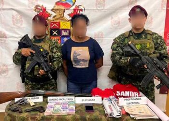Condoto: incautan $ 45 millones, armas y publicidad política a presunta integrante del Clan del Golfo en Opogodó