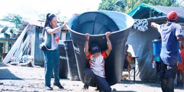 CICR y Cruz Roja Colombiana entregan ayuda humanitaria a indígenas afectadas por los conflictos armados en Chocó