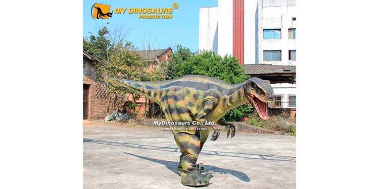 Diseñando experiencias inmersivas en museos con trajes de dinosaurio