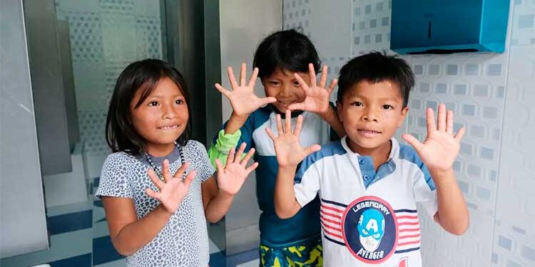 Chocó: Proyecto de Unicef mejoró baterías sanitarias de 7.000 estudiantes de Quibdó e Istmina