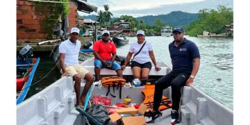 Nuquí, Chocó: entregan embarcación equipada a pescadores artesanales en Panguí