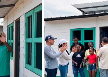 Medio Atrato: entregan la primera vivienda de plástico reciclado en Tanguí tras el sismo en Chocó